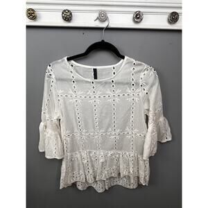Luna Rae Top Womens Small White Eyelet Embroidered Short Flare Sleeve Boho NEW‎